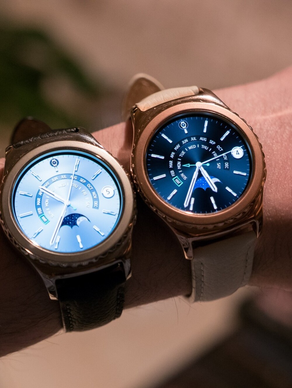 Samsung Galaxy Gear S2 Rose Gold Smartwatch Watch - Picture 3 of 10